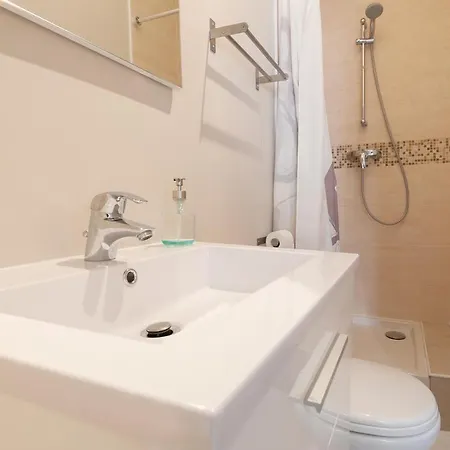 Appartamento Guestready - Proche Du Metro Lione
